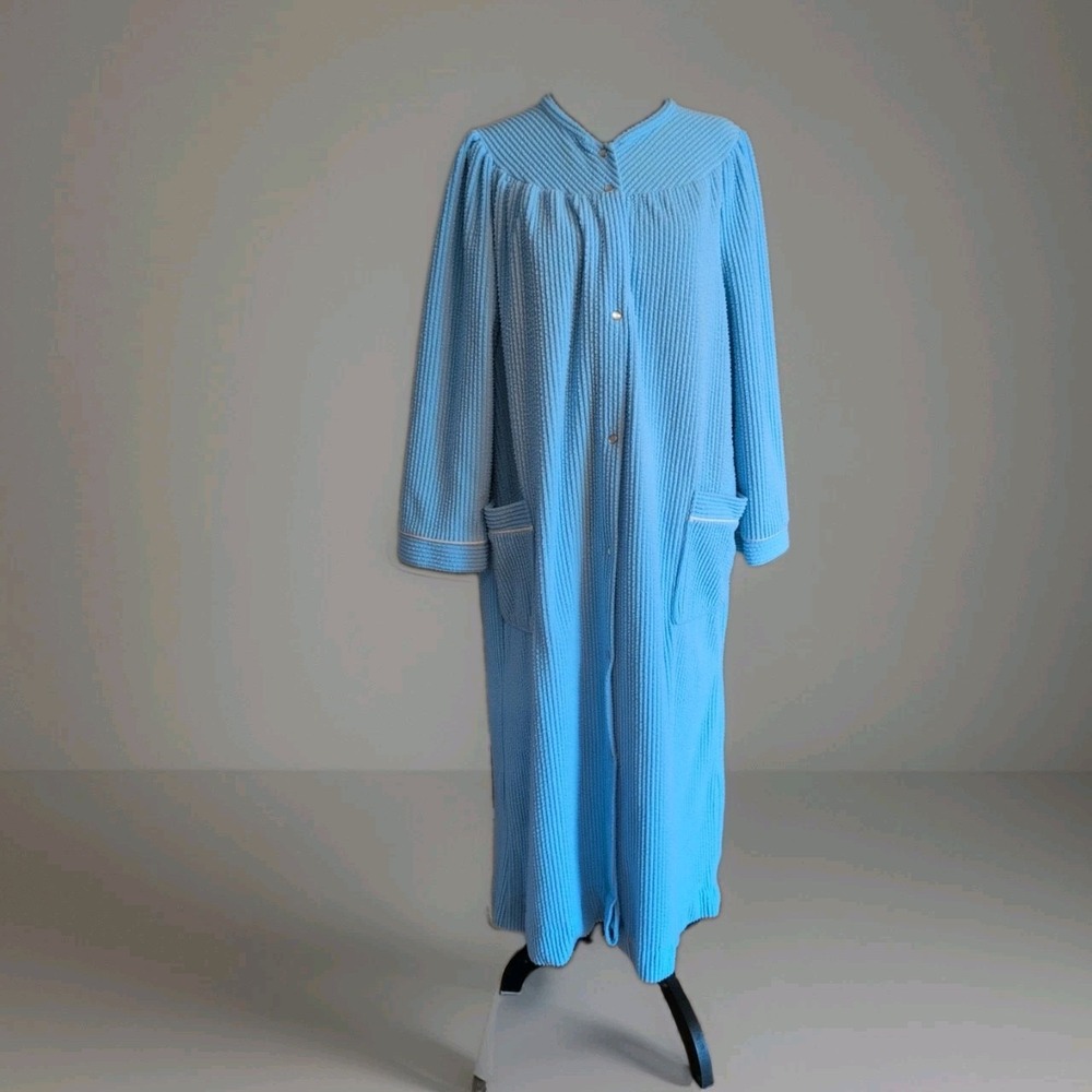 Vntg Kiki Blue Chenille Full Length Snap Long Sleeve Robe Pockets Sz Med GUC